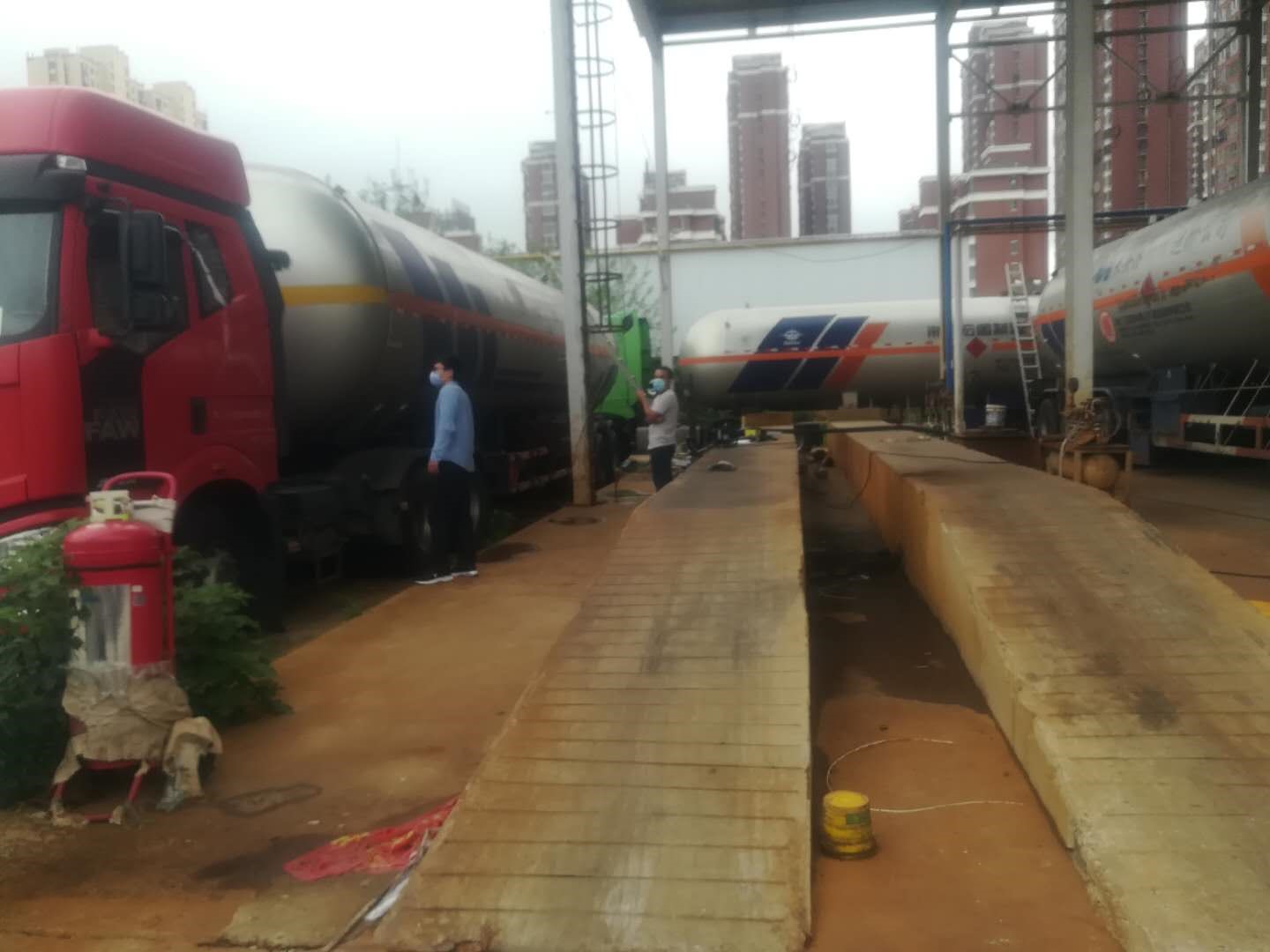 傅里葉紅外光譜氣體分析儀現場采集展示