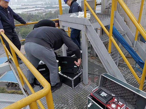 9100FIR傅里葉紅外氣體分析儀石墨測試現場